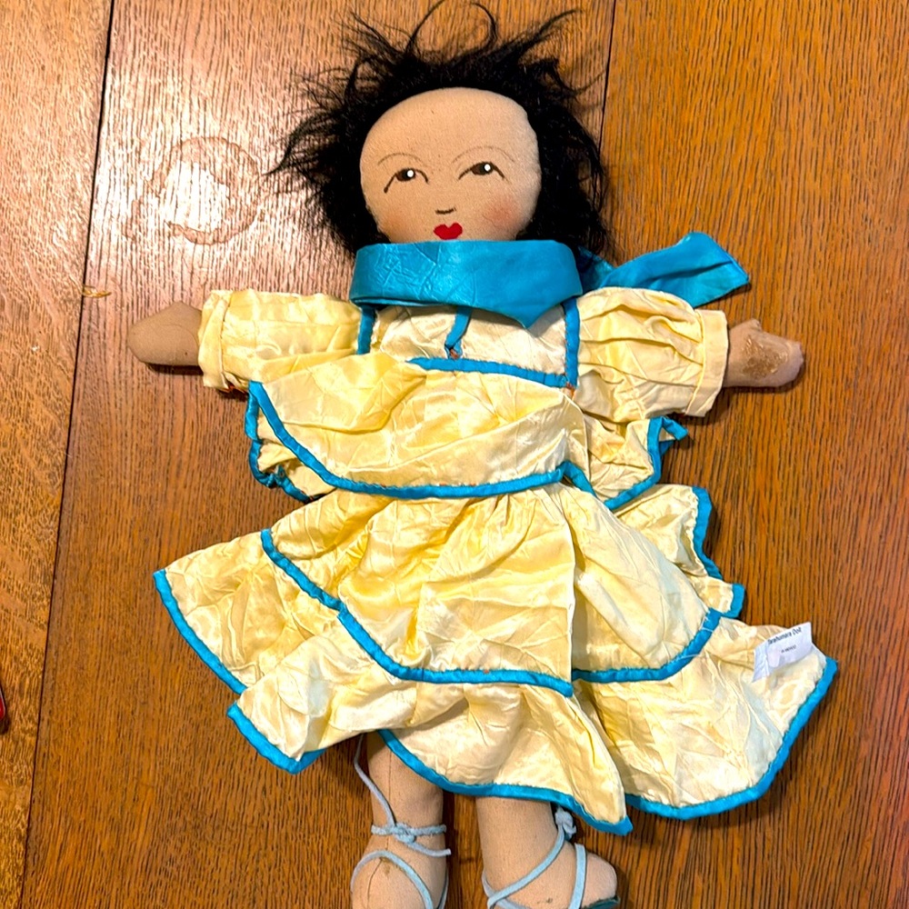 - Tarahumara doll